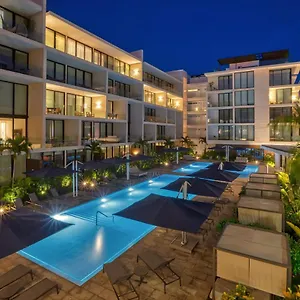https://astonishing-condo-with-balcony-in-a-private-complex.quintano-roohotels.com