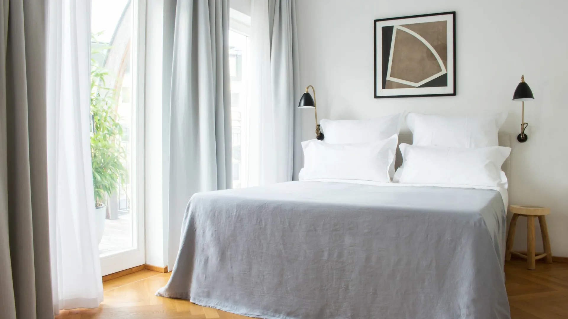 August The Boardinghouse Apartment Hamburg