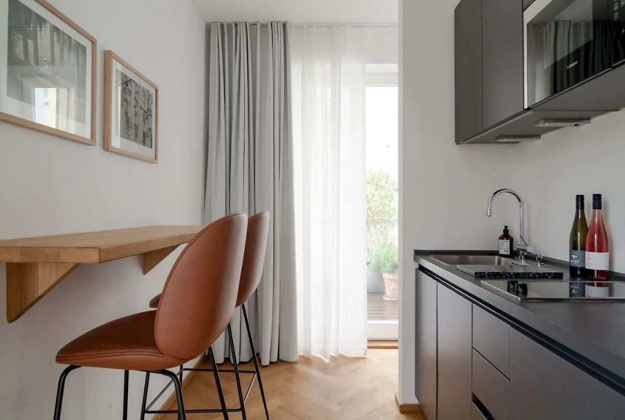 August The Boardinghouse Apartment Hamburg
