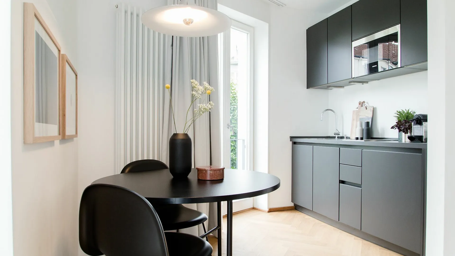 August The Boardinghouse Apartment Hamburg